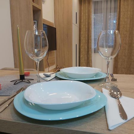 Apartman Cristal Lux تريبينيي المظهر الخارجي الصورة