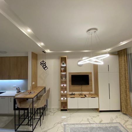 Apartman Cristal Lux تريبينيي المظهر الخارجي الصورة