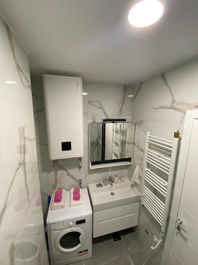 Apartman Cristal Lux تريبينيي المظهر الخارجي الصورة